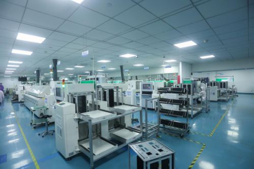 云漢芯城 雙項大獎彰顯數字化建設硬實力，技術服務鑄就產業新標桿